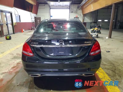 Zdjęcie 6 z 13 samochodu: 2018 MERCEDES-BENZ C 300 4MATIC VIN:55SWF4KB7JU272545 - miniatura