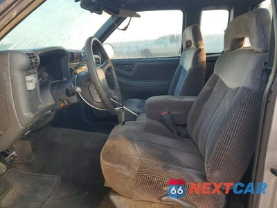 Zdjęcie 7 z 12 samochodu: 1995 GMC SONOMA VIN:1GTCS19ZXS8515767 - miniatura