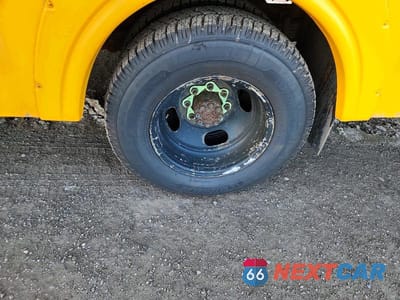 Zdjęcie 9 z 10 samochodu: 2012 CHEVROLET EXPRESS SCHOOL BUS VIN:1GB3G3BG6C1181984 - miniatura