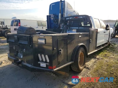 Trzecie zdjęcie samochodu z tyłu: 2025 FORD F350 SUPER DUTY VIN:1FD8W3HT6SED23570 - miniatura