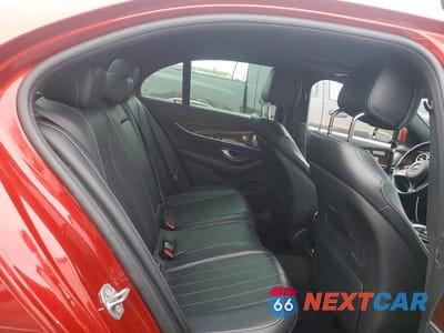 Zdjęcie 10 z 11 samochodu: 2017 MERCEDES-BENZ E 300 4MATIC VIN:WDDZF4KB3HA063102 - miniatura