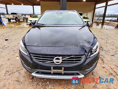 Piąte zdjęcie samochodu w środku: 2015 VOLVO V60 PREMIER VIN:YV126MEB0F1188931 - miniatura