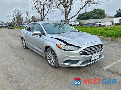 2017 FORD FUSION SE HYBRID 3FA6P0LU4HR232655 - główne zdjęcie licytacji z USA - miniatura