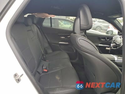 Zdjęcie 10 z 13 samochodu: 2025 MERCEDES-BENZ GLC 300 VIN:W1NKM4GBXSU082500 - miniatura