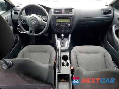 Zdjęcie 8 z 12 samochodu: 2011 VOLKSWAGEN JETTA BASE VIN:3VW2K7AJ4BM397843 - miniatura