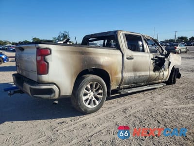 Trzecie zdjęcie samochodu z tyłu: 2022 CHEVROLET SILVERADO C1500 CUSTOM VIN:3GCPABEK6NG580083 - miniatura