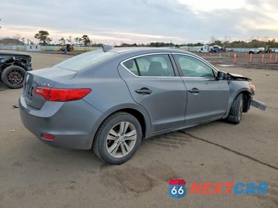 Trzecie zdjęcie samochodu z tyłu: 2013 ACURA ILX 20 VIN:19VDE1F33DE004107 - miniatura