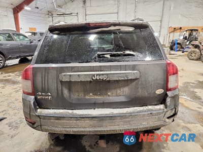 Zdjęcie 6 z 14 samochodu: 2015 JEEP COMPASS SPORT VIN:1C4NJDBBXFD396092 - miniatura