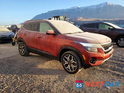 Czwarte zdjęcie samochodu z boku: 2021 KIA SELTOS S VIN:KNDEUCA23M7211184 - miniatura