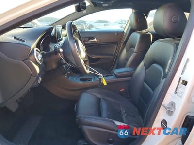 Zdjęcie 7 z 12 samochodu: 2017 MERCEDES-BENZ GLA 250 VIN:WDCTG4EB5HJ319453 - miniatura