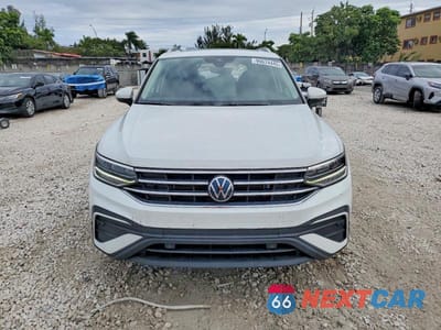 Piąte zdjęcie samochodu w środku: 2022 VOLKSWAGEN TIGUAN SE VIN:3VV3B7AX8NM167823 - miniatura