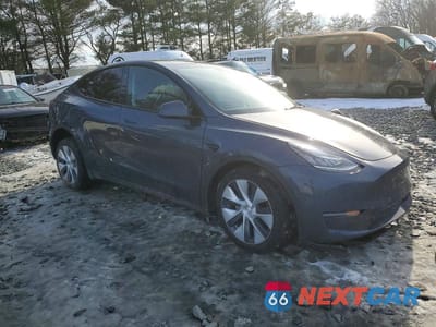 Czwarte zdjęcie samochodu z boku: 2023 TESLA MODEL Y VIN:7SAYGDEE2PA149175 - miniatura