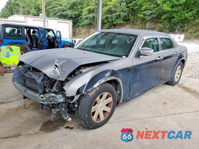 2005 CHRYSLER 300 TOURING 2C3JA53G45H587883 - główne zdjęcie licytacji z USA - miniatura