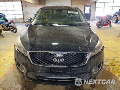 Piąte zdjęcie samochodu w środku: 2016 KIA SORENTO LX VIN:5XYPG4A36GG124997 - miniatura