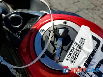 Zdjęcie 8 z 9 samochodu: 2016 KAWASAKI EX650 F VIN:JKAEXEF11GDA25374 - miniatura