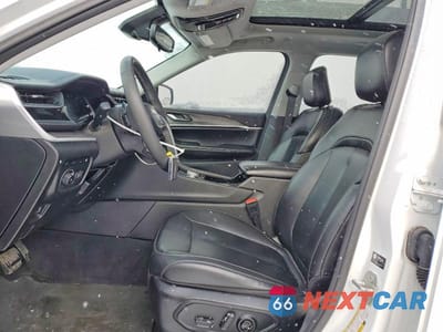 Zdjęcie 7 z 13 samochodu: 2023 JEEP GRAND CHEROKEE LIMITED 4XE VIN:1C4RJYB66PC595921 - miniatura