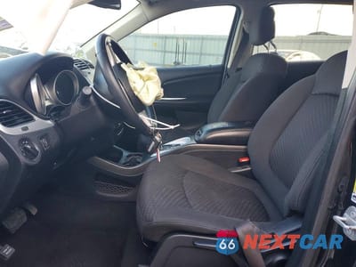 Zdjęcie 7 z 12 samochodu: 2018 DODGE JOURNEY SE VIN:3C4PDCAB1JT447039 - miniatura