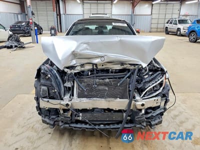 Piąte zdjęcie samochodu w środku: 2015 MERCEDES-BENZ C 300 4MATIC VIN:55SWF4KB3FU019780 - miniatura