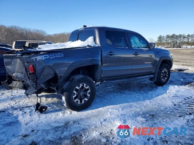 Trzecie zdjęcie samochodu z tyłu: 2020 TOYOTA TACOMA DOUBLE CAB VIN:5TFCZ5AN9LX234420 - miniatura