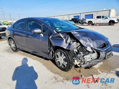 Czwarte zdjęcie samochodu z boku: 2015 HONDA CIVIC HYBRID L VIN:19XFB4F35FE000797 - miniatura