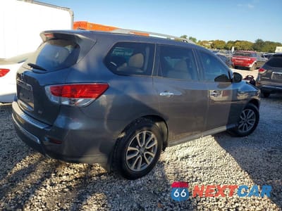 Trzecie zdjęcie samochodu z tyłu: 2016 NISSAN PATHFINDER S VIN:5N1AR2MN0GC614255 - miniatura