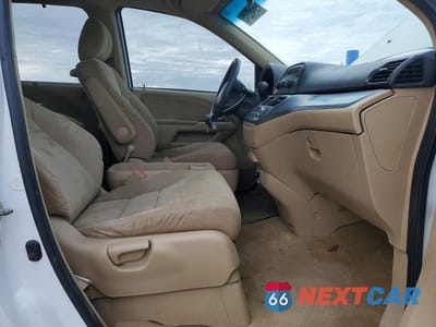 Zdjęcie 7 z 13 samochodu: 2008 HONDA ODYSSEY EX VIN:5FNRL384X8B022432 - miniatura