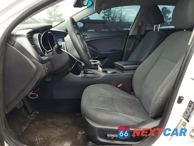 Zdjęcie 7 z 12 samochodu: 2015 KIA OPTIMA LX VIN:5XXGM4A75FG410130 - miniatura