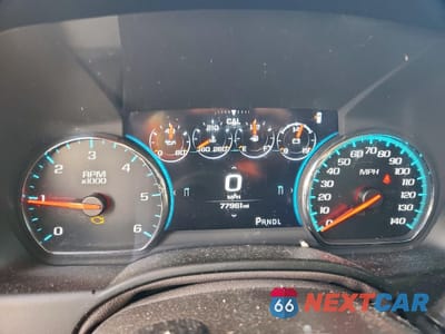 Zdjęcie 9 z 12 samochodu: 2017 CHEVROLET SUBURBAN K1500 PREMIER VIN:1GNSKJKC1HR226384 - miniatura