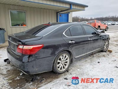 Trzecie zdjęcie samochodu z tyłu: 2010 LEXUS LS 460 VIN:JTHCL5EF8A5006601 - miniatura