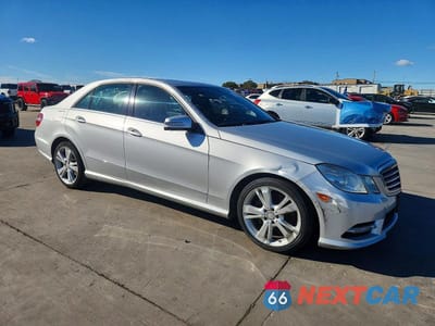 Czwarte zdjęcie samochodu z boku: 2013 MERCEDES-BENZ E 350 4MATIC VIN:WDDHF8JB4DA675811 - miniatura