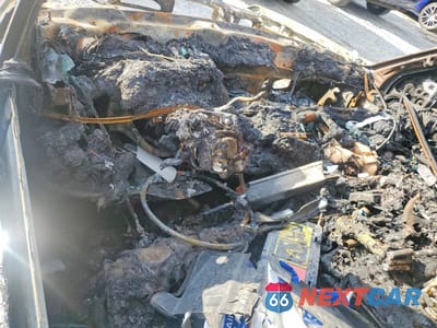 Zdjęcie 8 z 11 samochodu: 2015 CHEVROLET SILVERADO K1500 LT VIN:1GCVKREC0FZ165994 - miniatura