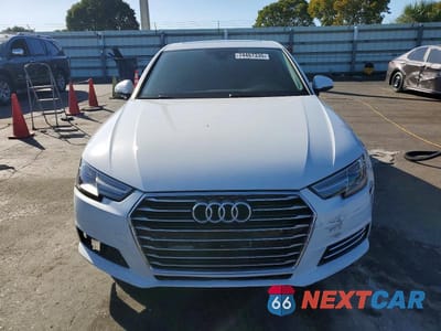 Piąte zdjęcie samochodu w środku: 2017 AUDI A4 PREMIUM VIN:WAUGNAF48HN020296 - miniatura