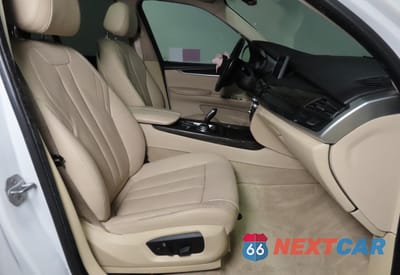 Piąte zdjęcie samochodu w środku: 2015 BMW X5 XDRIVE35I VIN:5UXKR0C54F0K59653 - miniatura