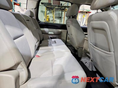 Zdjęcie 10 z 13 samochodu: 2010 CHEVROLET SILVERADO K2500 HEAVY DUTY LT VIN:1GC4KXBG3AF137480 - miniatura