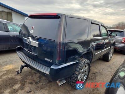 Trzecie zdjęcie samochodu z tyłu: 2007 CADILLAC ESCALADE LUXURY VIN:1GYFK63887R195872 - miniatura