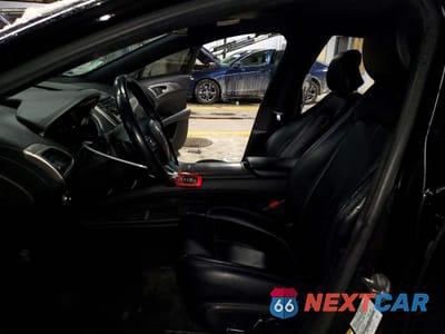 Zdjęcie 7 z 13 samochodu: 2019 LINCOLN TOWNHOUSE MKZ VIN:3LN6L5A94KR617640 - miniatura