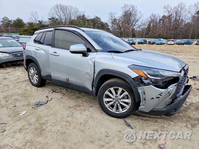 Czwarte zdjęcie samochodu z boku: 2022 TOYOTA COROLLA CROSS LE VIN:7MUCAAAG7NV008487 - miniatura