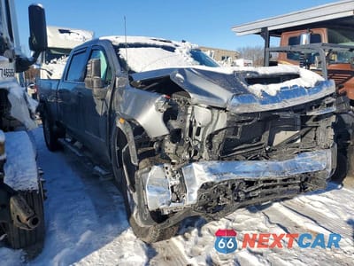 Czwarte zdjęcie samochodu z boku: 2024 GMC SIERRA K2500 SLE VIN:1GT49ME76RF355172 - miniatura