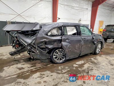 Trzecie zdjęcie samochodu z tyłu: 2025 TOYOTA HIGHLANDER HYBRID LIMITED VIN:5TDXBRCH5SS663529 - miniatura