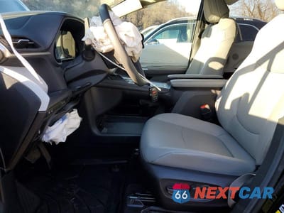 Zdjęcie 7 z 12 samochodu: 2025 TOYOTA SIENNA AWD HYBRID XLE VIN:5TDJSKFC2SS196633 - miniatura