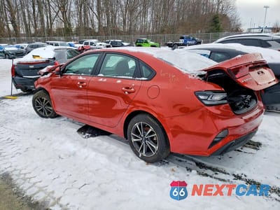 Drugie zdjęcie samochodu z przodu: 2024 KIA FORTE LX VIN:3KPF24AD4RE727238 - miniatura