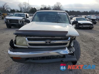 Piąte zdjęcie samochodu w środku: 1998 TOYOTA TACOMA XTRACAB VIN:4TAVL52N8WZ065441 - miniatura