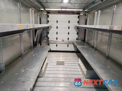 Zdjęcie 10 z 13 samochodu: 2019 FORD F-59 - STEP VAN *** CLEAN TITLE * PRIOR FLEET *** VIN:1FC3E4K67KDC48782 - miniatura