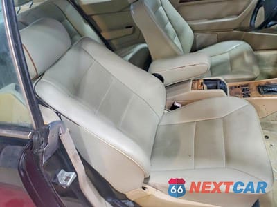 Zdjęcie 10 z 11 samochodu: 1990 MERCEDES-BENZ 300 CE VIN:WDBEA51E0LB264868 - miniatura