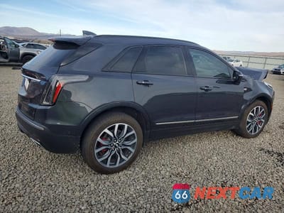 Trzecie zdjęcie samochodu z tyłu: 2022 CADILLAC XT5 SPORT VIN:1GYKNHRS2NZ100031 - miniatura