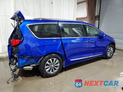 Trzecie zdjęcie samochodu z tyłu: 2019 CHRYSLER PACIFICA TOURING L PLUS VIN:2C4RC1EG5KR706030 - miniatura