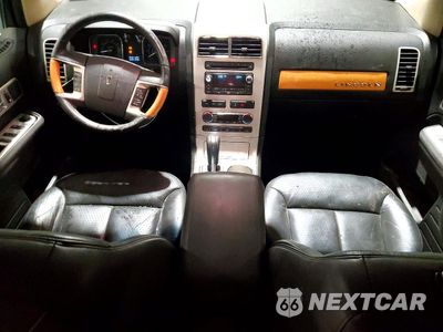 Zdjęcie 8 z 15 samochodu: 2008 LINCOLN MKX VIN:2LMDU88C88BJ25521 - miniatura