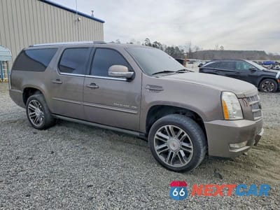 Czwarte zdjęcie samochodu z boku: 2013 CADILLAC ESCALADE ESV PREMIUM VIN:1GYS3JEF8DR172260 - miniatura