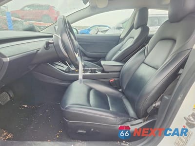 Zdjęcie 7 z 12 samochodu: 2018 TESLA MODEL 3 VIN:5YJ3E1EA9JF051893 - miniatura