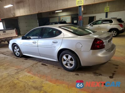 Drugie zdjęcie samochodu z przodu: 2005 PONTIAC GRAND PRIX VIN:2G2WP522051261078 - miniatura